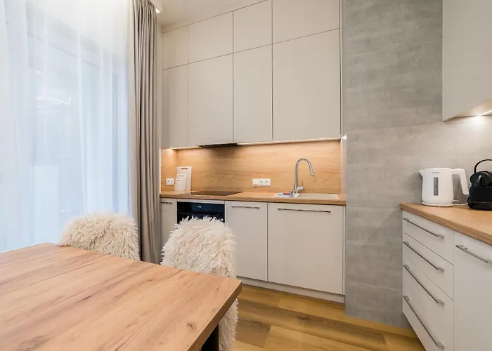 Stacja Jezyce Superior By Bookinghost Apartment *