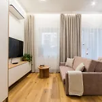 Stacja Jezyce Superior By Bookinghost Apartmán *