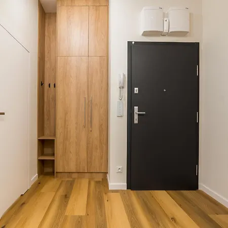 Apartment Stacja Jezyce Superior By Bookinghost *