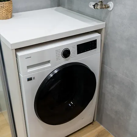 Stacja Jezyce Superior By Bookinghost Appartamento *